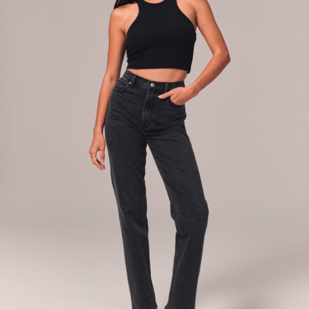 Abercrombie 90s Ultra High Rise Straight Black jeans, Size 25